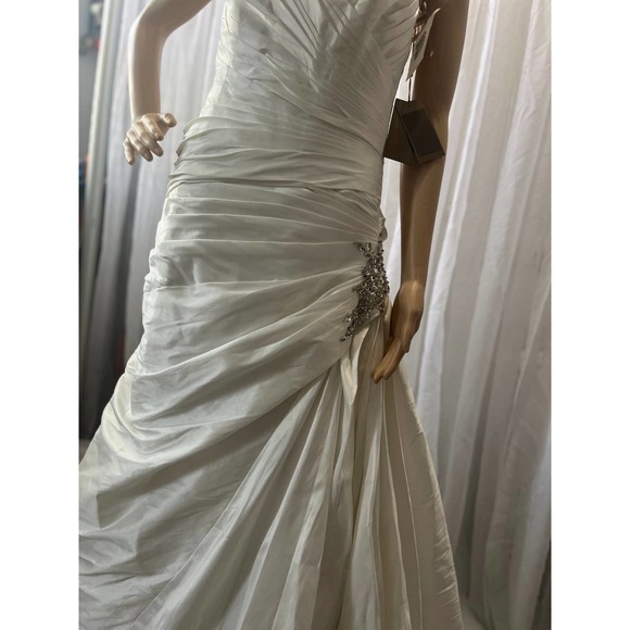 Demetrios Ivory Strapless Wedding Dress Style GR 235 - Picture 10 of 11